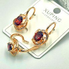 Сережки XUPING 15330. Позолота 18К. Камені: темно-червоний. Довжина: 28 мм. Ширина 11 мм.